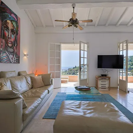 Equilibre, Ideal Fuer Familien Oder Hundefreunde, Toller Pool Und Meerblick By Riviera Homelife * Saint-Peïre-sur-Mer