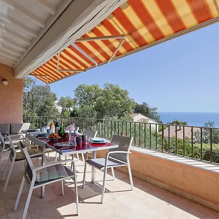 Equilibre, Ideal Fuer Familien Oder Hundefreunde, Toller Pool Und Meerblick By Riviera Homelife بيت للعطل Saint-Peïre-sur-Mer